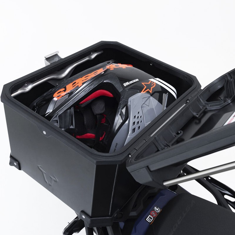 PACK SW-MOTECH BAUL 38L + HERRAJES + BOLSA YAMAHA GPT.06.148.70001/B