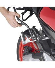 KIT DE FIJACION ALFORJAS GIVI TR2157 YAMAHA MT07 KIT DE FIJACION ALFORJAS GIVI TR2157 YAMAHA MT07