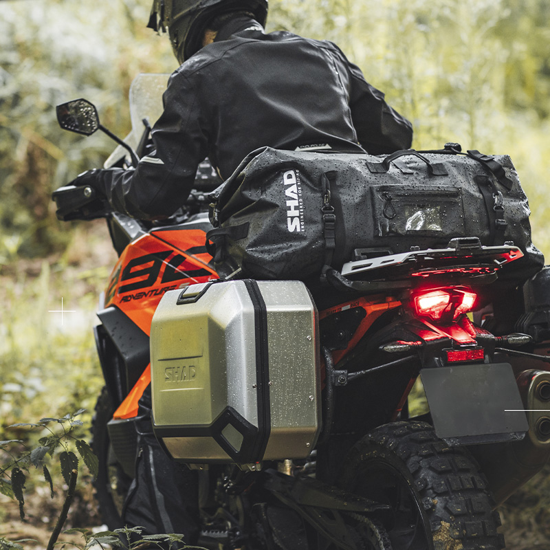 BOLSA TRASERA SHAD IMPERMEABLE SW80 X0SW80