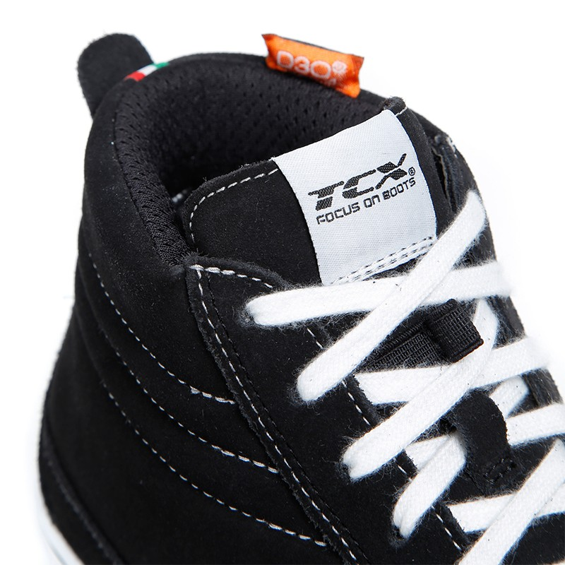 ZAPATILLAS TCX STREET 3 WP NEW BLACK/WHITE