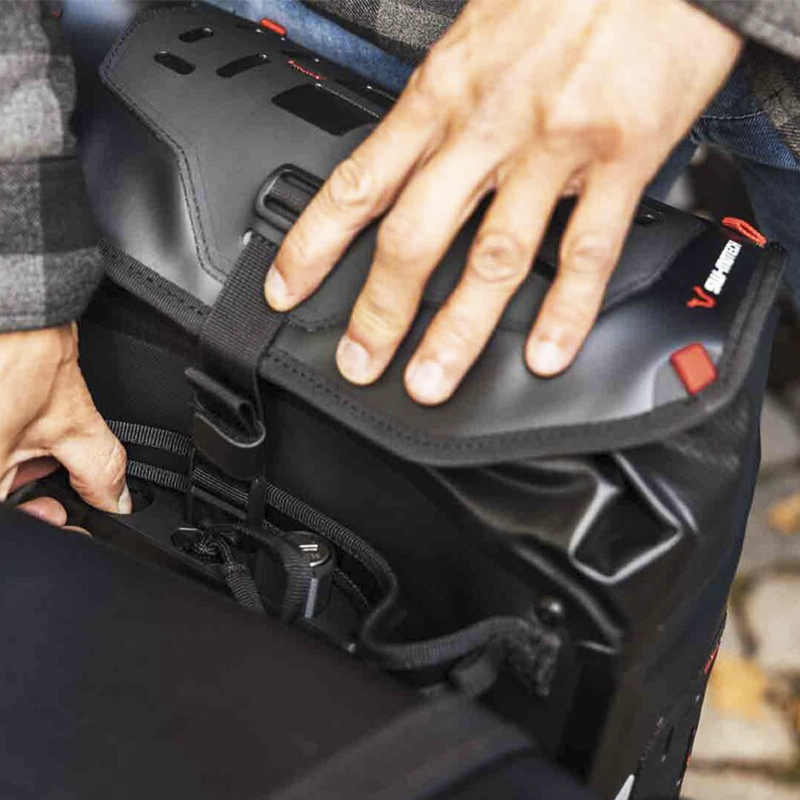 ALFORJA SW-MOTECH LEGEND GEAR WP SISTEMA V-LOCK 11L BC.SYS.00.007.10000 | Alforjas de moto | %brands%