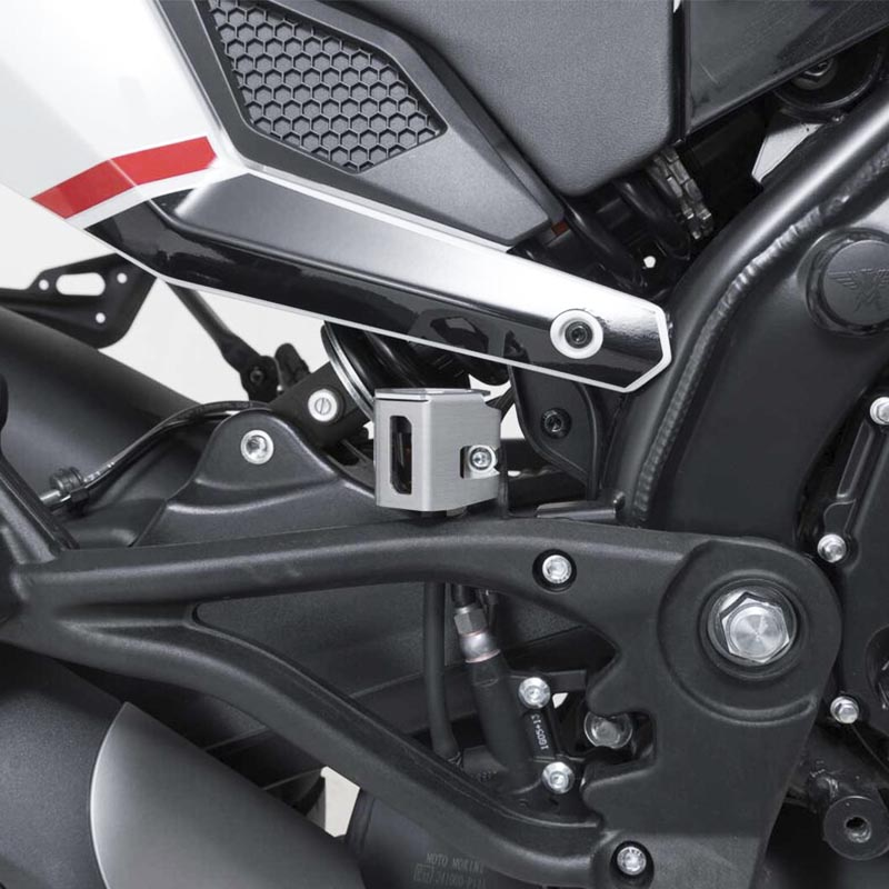 PROTECTOR DE DEPOSITO LIQUIDO DE FRENO SW MOTECH SCT.07.174.10102/S | Otros protectores de moto | %brands%