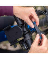 SOPORTE CON CARGADOR UNIVERSAL PARA SMARTPHONE SP CONNECT CHARGING PHONE CLAMP SPC+ | Soportes para Smartphone de moto | %brands%