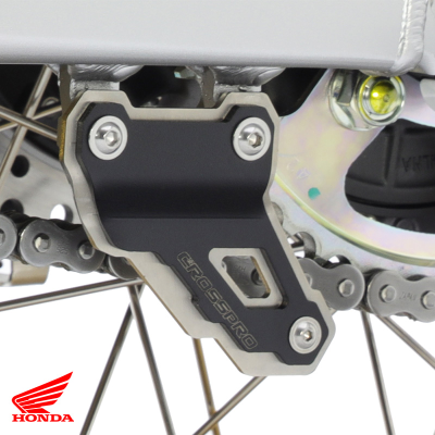 PROTECCION DE CADENA INFERIOR CROSSPRO HONDA CRF 1100L AFRICA TWIN/TRANSALP XL 750 NEGRO