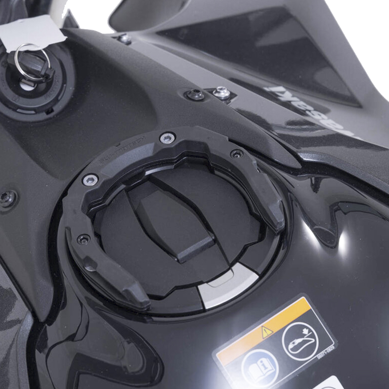 FIJACION BOLSA DE DEPOSITO SW-MOTECH TANK RING PRO KAWASAKI TRT.00.787.34700/B | Bolsas de moto | %brands%
