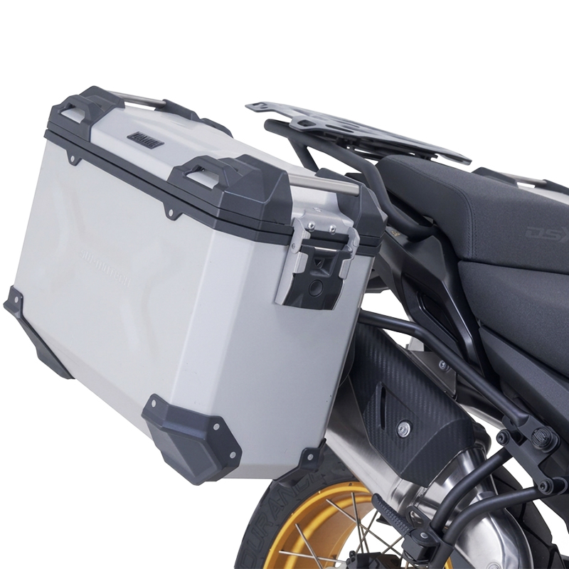 KIT DE FIJACION MALETAS LATERALES SW-MOTECH VOGE DS625X KFT.02.060.30000/B | Fijaciones Maletas de moto | %brands%