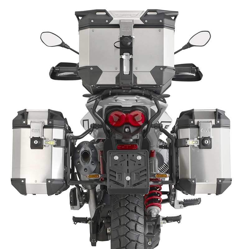 KIT DE FIJACION MALETAS LATERALES GIVI PLO8209CAM MOTO GUZZI V85 TT | Fijaciones Maletas de moto | %brands%